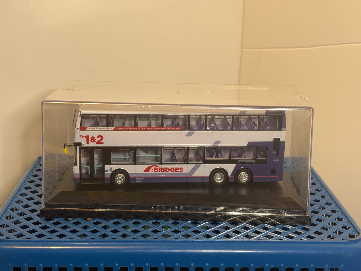 80M UKD76003 First Aberdeen 1&2 The Bridges Double-Decker Bus Model